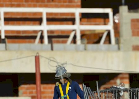 Construção empregou 2,5 milhões e pagou média de 2,1 salários mínimos