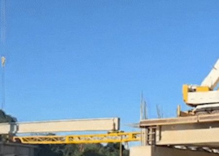 Instala&ccedil;&atilde;o das &uacute;ltimas vigas avan&ccedil;a na ponte da BR-419 sobre o Rio Aquidauana
