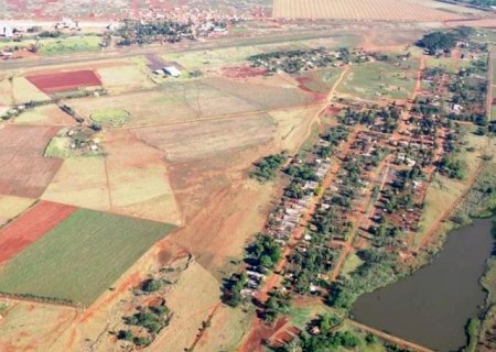 Agricultor morre preso &agrave;s ferragens ap&oacute;s capotar em estrada vicinal
