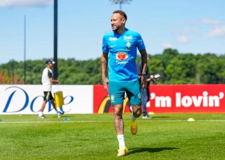 Com Neymar relacionado, Brasil enfrenta Esc&oacute;cia pelo 1&deg; lugar de grupo da Copa