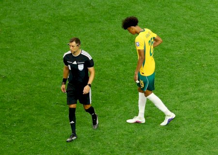 Ibrahimovic manda recado para zagueiro da Austrália na mira do Barcelona e que perdeu pênalti: “É o melhor'
