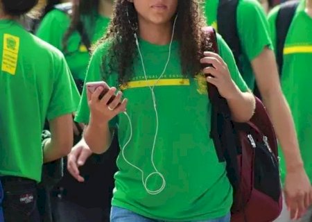 Intelig&ecirc;ncia artificial chega &agrave;s escolas na 2&ordf; quinzena de agosto