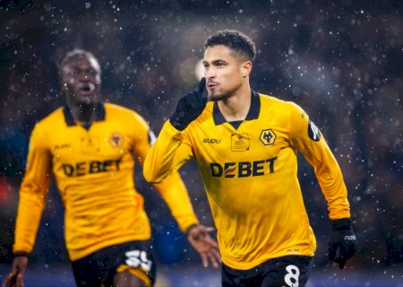 United desiste de Éderson e sinaliza interesse em João Gomes; Liverpool também faz contato
