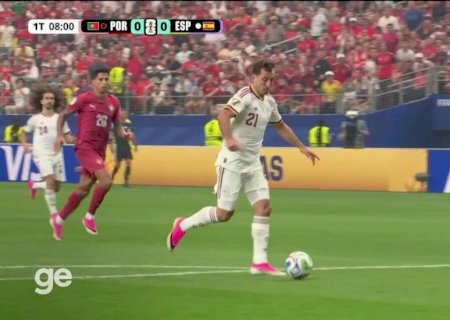 Quaresma confronta zagueiro de Portugal ao vivo após eliminação na Copa do Mundo