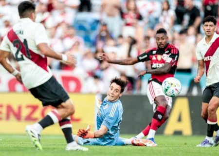 Flamengo vira sobre River Plate, mas cede empate em amistoso no Portugal