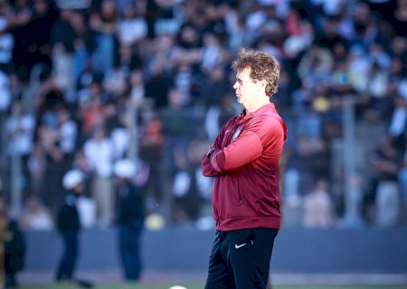 Análise: Diniz roda o elenco e faz testes, mas Corinthians encontra dificuldades em amistoso