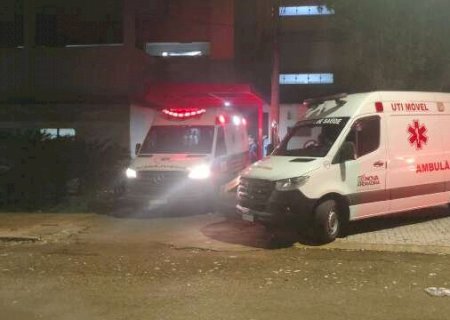 Paciente morre em ambul&acirc;ncia ap&oacute;s aguardar 7 horas por interna&ccedil;&atilde;o