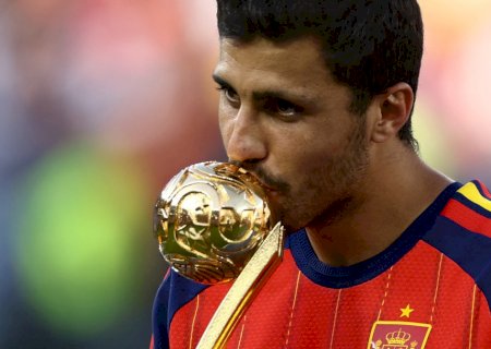 PSG entra na briga para contratar Rodri, do Manchester City