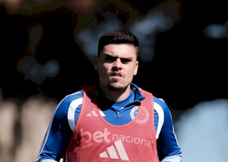 Gabriel Pec passa por cirurgia no Cruzeiro para corrigir lesão