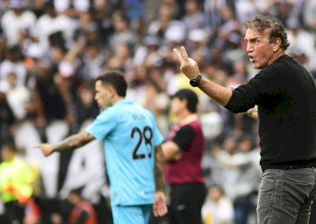 Cuca diz que vitória em clássico pode mudar o Santos e mira Palmeiras: "Tudo pode acontecer"