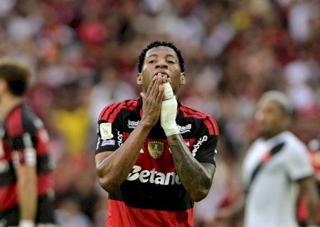 Flamengo encaminha venda de Plata ao Dínamo de Moscou; veja valores