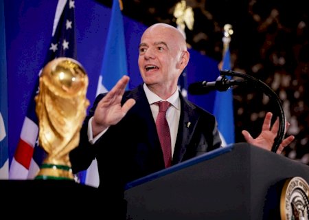 Infantino desiste de plano para Fifa criar empresa e vender ações: "Criou divisões"