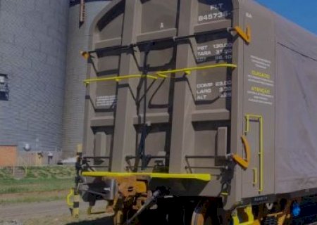 Arauco recebe primeiros vag&otilde;es para escoar celulose de f&aacute;brica em Inoc&ecirc;ncia