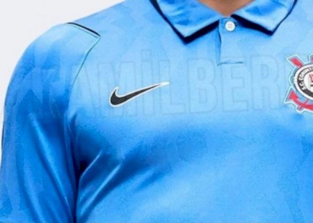 Fotos de suposta terceira camisa do Corinthians vazam nas redes sociais