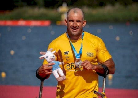 Fernando Rufino conquista 2 medalhas de prata no Mundial de Paracanoagem
