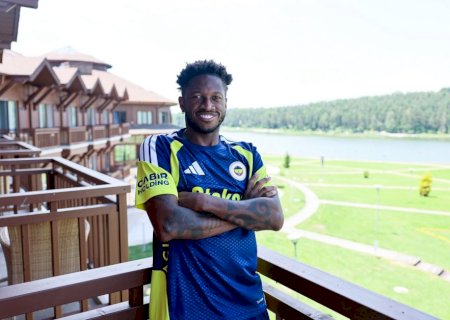 Fred rescinde com Fenerbahçe e fica com caminho livre para assinar com o Atlético-MG