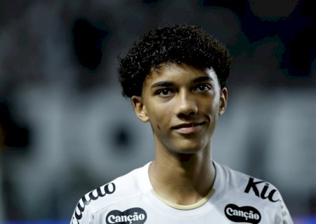 Santos chega a acordo com Genoa, da Itália, para empréstimo de Robinho Jr.