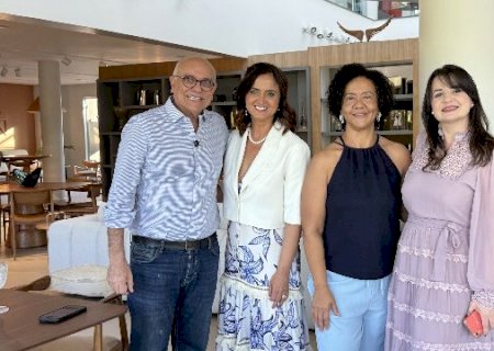 T&Aacute;ON: Materne re&uacute;ne ci&ecirc;ncia, acolhimento e fam&iacute;lias