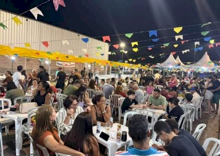 Vit&oacute;rias da vida viram agradecimento em festa que une comunidade