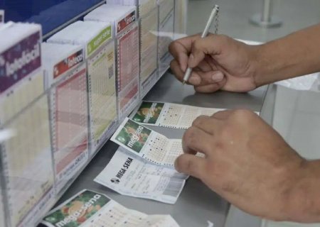 Mega-Sena acumula em R$ 50 milh&otilde;es e 51 apostas de MS levam a quadra