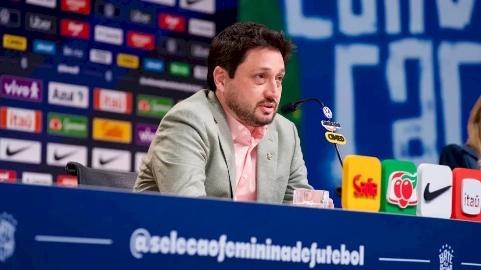 Sem Marta, Arthur Elias convoca 28 para amistosos do Brasil contra a Argentina