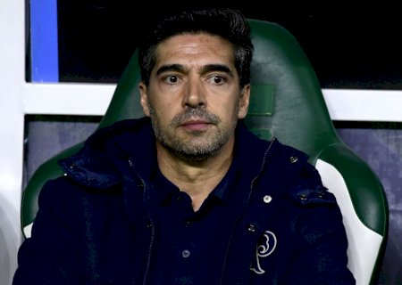 Abel critica regra do limite de jogos para mudar de clube no Brasileirão: "Vocês acham justo?"