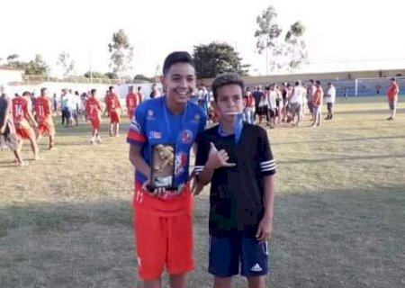 Cria do Santa Luzia: bairro se orgulha da convoca&ccedil;&atilde;o de Arthur Dias para Sele&ccedil;&atilde;o