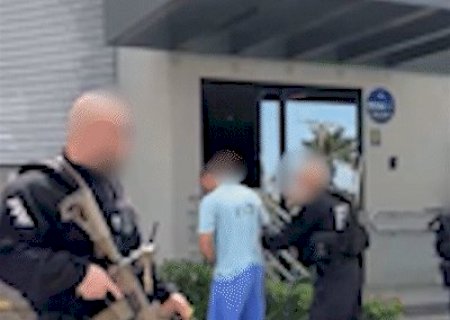 Exame de ex-l&iacute;der de fac&ccedil;&atilde;o tem escolta pesada e bloqueio de rua