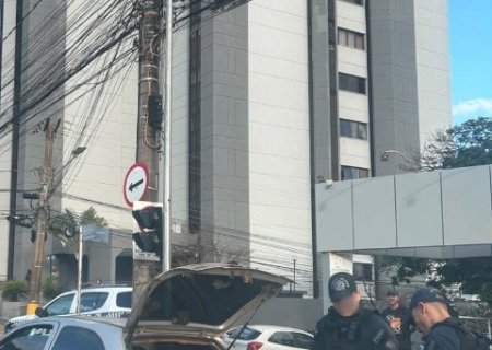 Carro fica sem gasolina e PM descobre carga de maconha em plena Afonso Pena