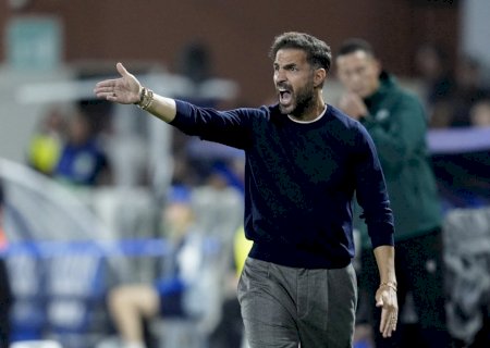 Técnico de time sensação na Itália, Fábregas tem condições especiais para treinar três gigantes