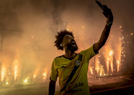 "Acaba o jogo, já pagamos": por que a várzea atrai cada vez mais jogadores do futebol profissional