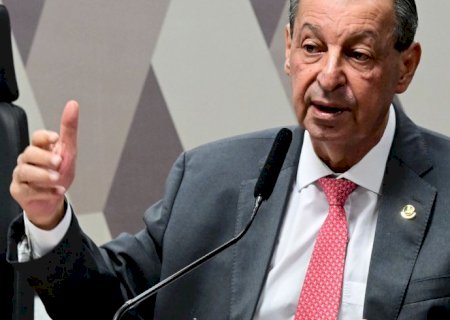 Relator da CCJ rejeita emendas da oposição que buscavam manter 6x1