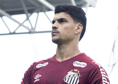 Gabriel Brazão passa por cirurgia no ombro e não joga mais pelo Santos em 2026