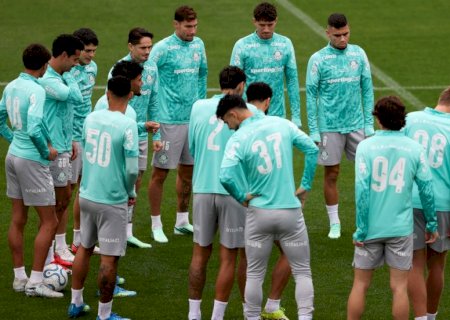 Palmeiras muda defesa antes de jogo decisivo e busca manter marca que garante vaga na semi