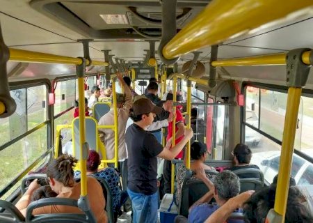 Linhas de &ocirc;nibus para oper&aacute;rios e as demais ter&atilde;o hor&aacute;rios especiais no feriado