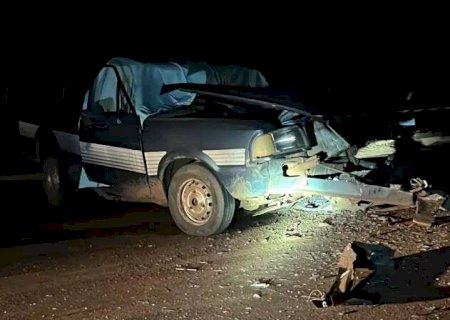 Motorista morre ap&oacute;s colis&atilde;o entre Pampa e Fiat Toro na BR-262