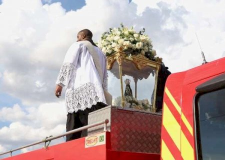 Festa da Padroeira ter&aacute; novena, churrasco, b&ecirc;n&ccedil;&atilde;os e carreata por Campo Grande