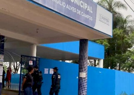 Fiscal de partido causa transtorno em escola, desacata ju&iacute;za e &eacute; levada para PF