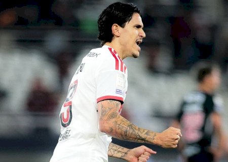 Pedro desencanta, Flamengo goleia Vasco e fica mais perto do t&iacute;tulo