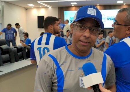 Morre Carlos Alberto Dias, ex-jogador da seleção brasileira, aos 59 anos