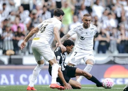 Atl&eacute;tico-MG vira sobre o Santos com bicicleta de Borbas nos acr&eacute;scimos