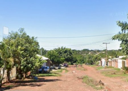 Homem persegue com faca e destr&oacute;i carro do irm&atilde;o por ci&uacute;mes de ex-mulher