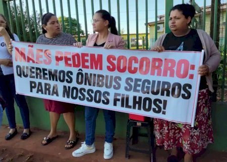 Ap&oacute;s protesto de m&atilde;es, &ocirc;nibus escolares de Ponta Por&atilde; passar&atilde;o por vistoria