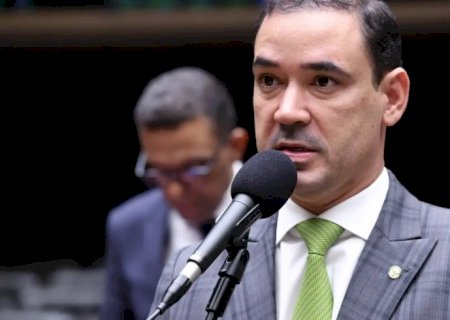Vicentinho Júnior é eleito governador do estado do Tocantins