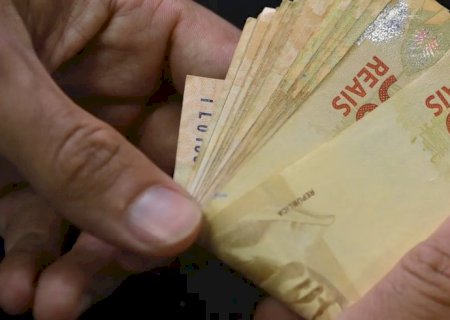 Número de superendividados no Brasil cresceu 75% em cinco anos, diz BC