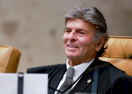 Fux mant&eacute;m veto &agrave;s bets e marca audi&ecirc;ncia com clubes de futebol