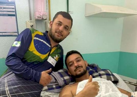 Baleado por adolescente em Bonito melhora, mas continua sem sentir as pernas