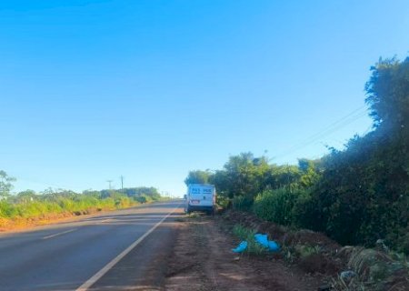 Homem &eacute; encontrado morto &agrave;s margens de rodovia com suspeita de atropelamento