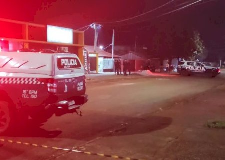 Persegui&ccedil;&atilde;o termina em confronto com 2 mortos e adolescente apreendida