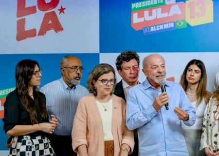 Lula celebra avanço do fim da 6x1 e defende investimento público